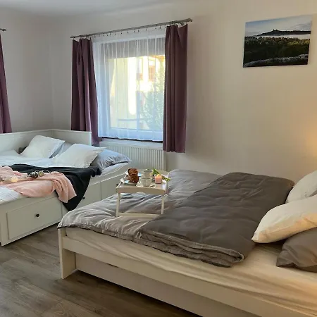 Prostorný Blízko Centra Apartmán *