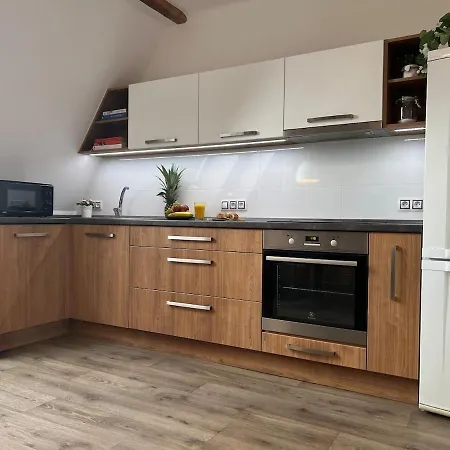 Apartmán Prostorný Blízko Centra